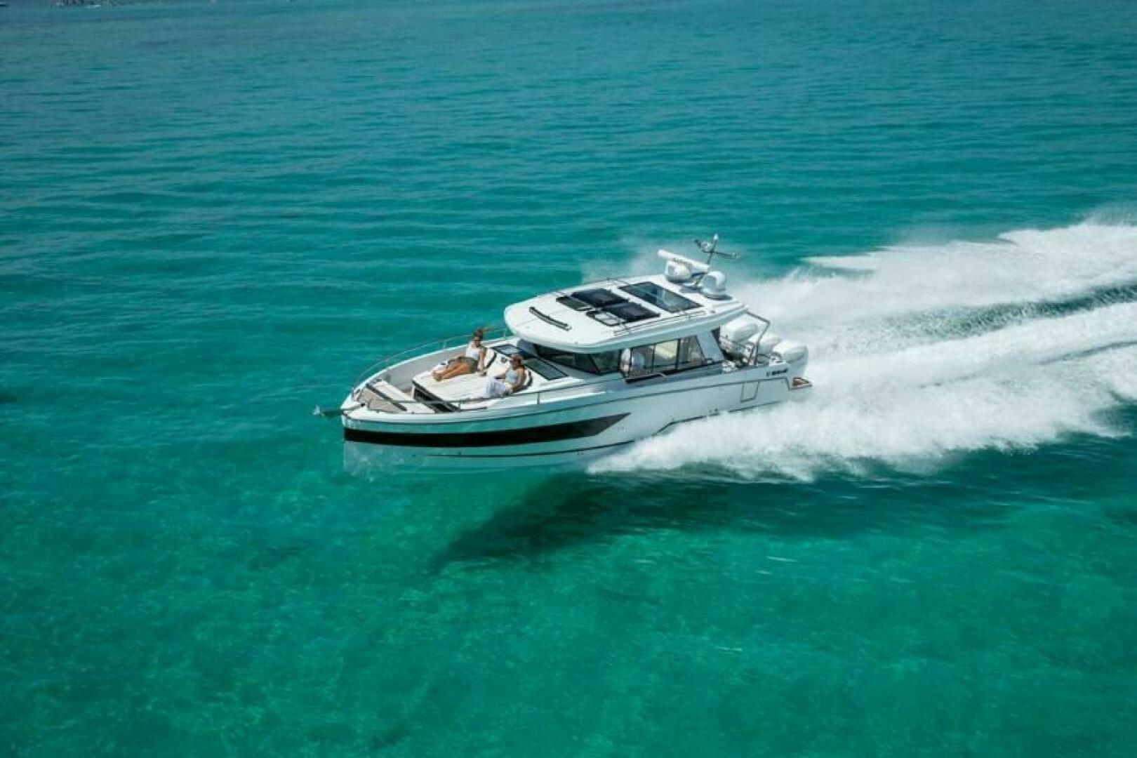 Slide: The Image of Wellcraft 38 Explorer 2025 - 5164990