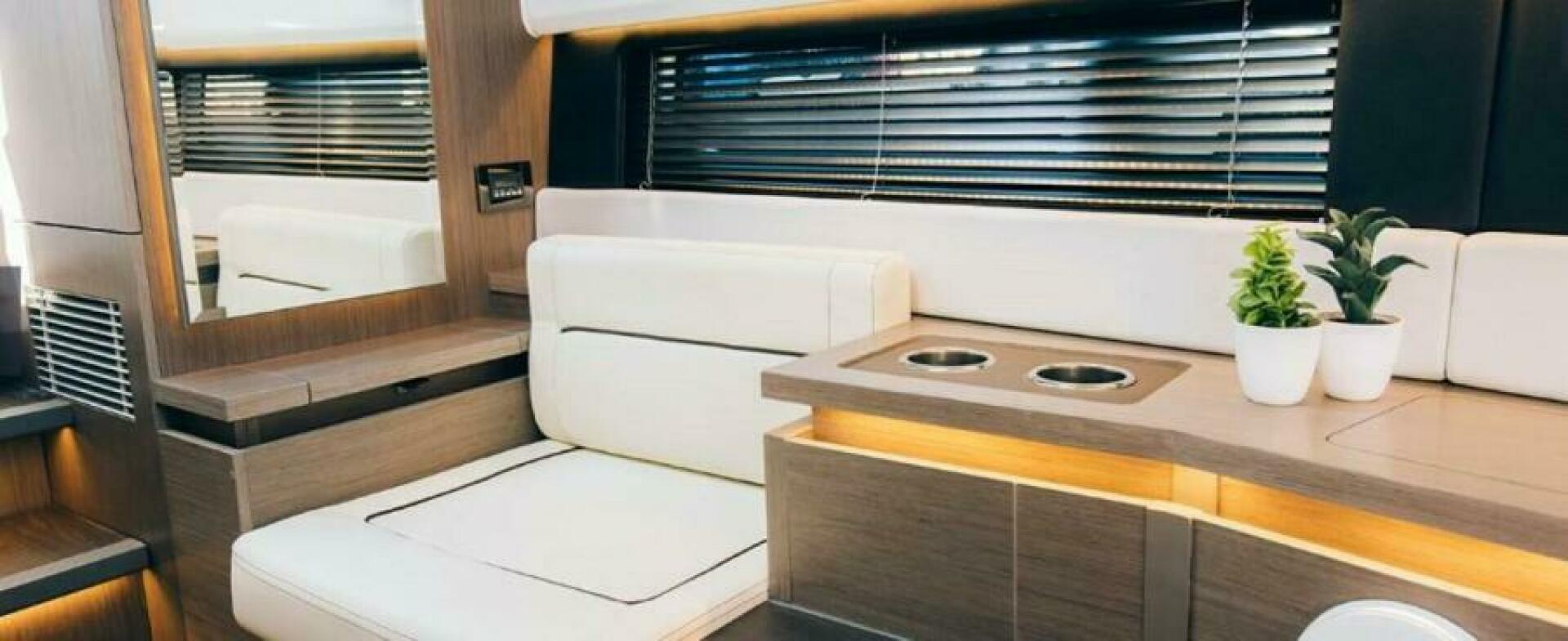 Slide: The Image of Wellcraft 38 Explorer 2025 - 5164994