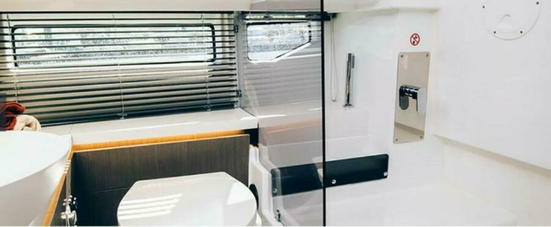 Slide: The Image of Wellcraft 38 Explorer 2025 - 5164996
