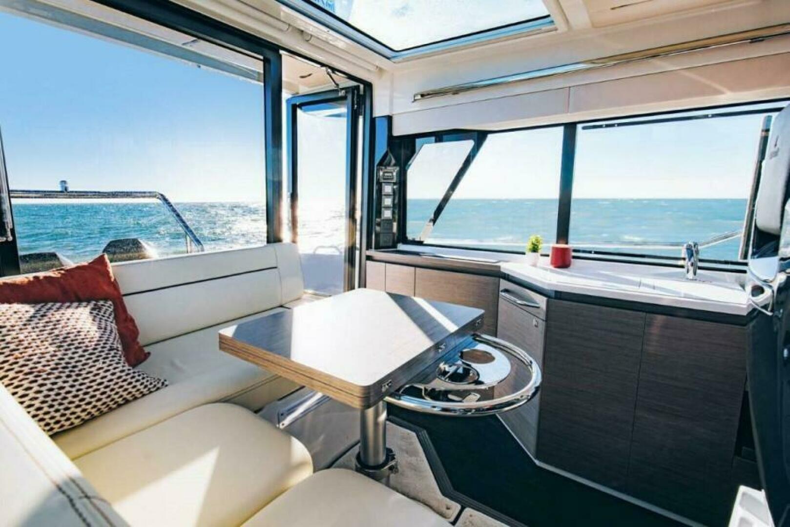 Slide: The Image of Wellcraft 38 Explorer 2025 - 5164997