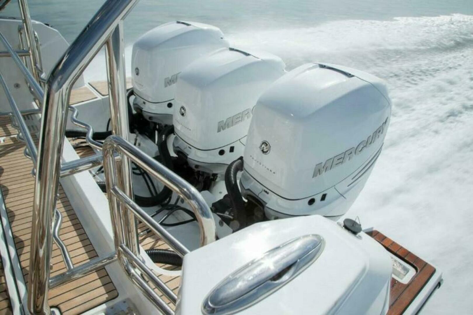 Slide: The Image of Wellcraft 38 Explorer 2025 - 5164999