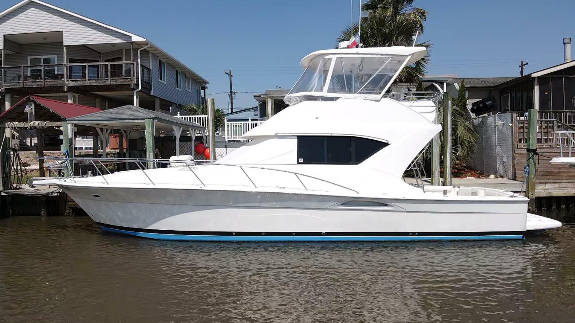 Slide: The Image of 2003 Riviera 40 Coastal "Reel Hula" - 4254926