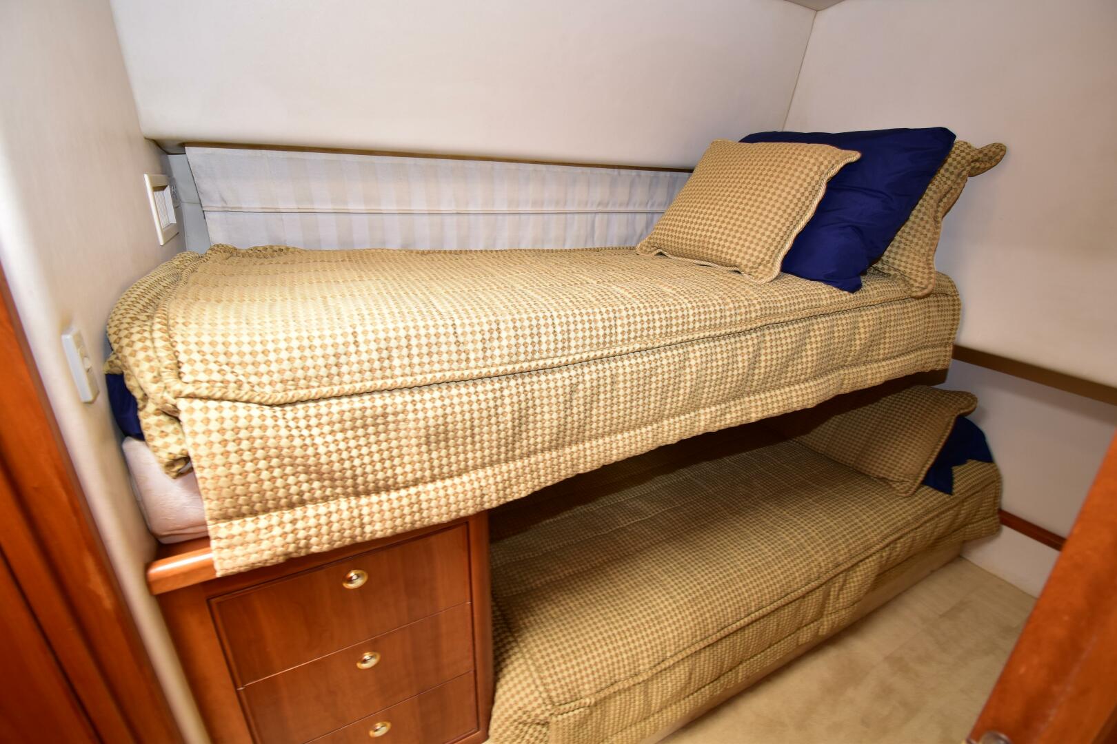Slide: The Image of 2003 Riviera 40 Coastal - 4254998