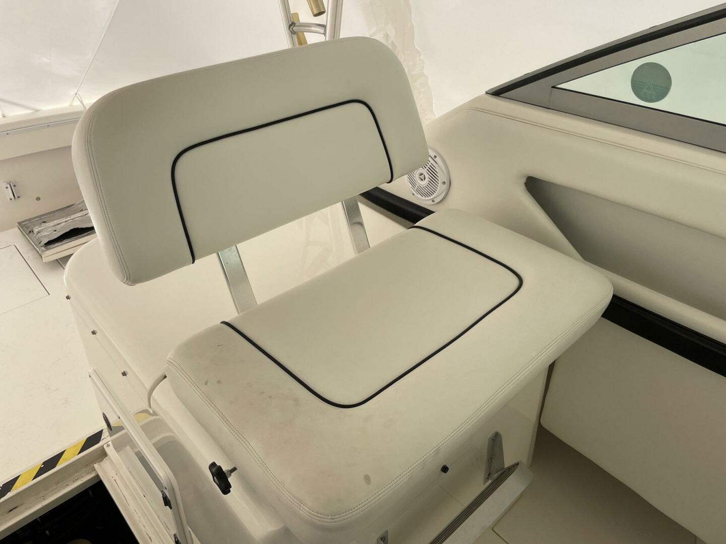 Slide: The Image of Wellcraft Coastal Express 2000 - 5243156