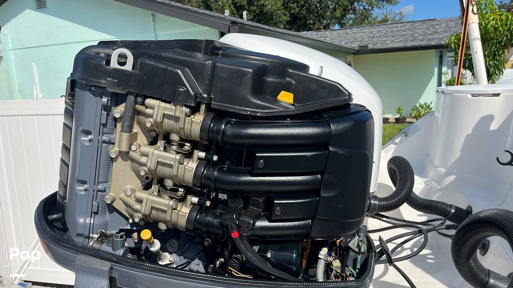 Slide: The Image of Wellcraft Fisherman 250 2004 - 15878548