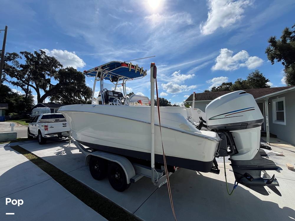 Slide: The Image of Wellcraft Fisherman 250 2004 - 15878554