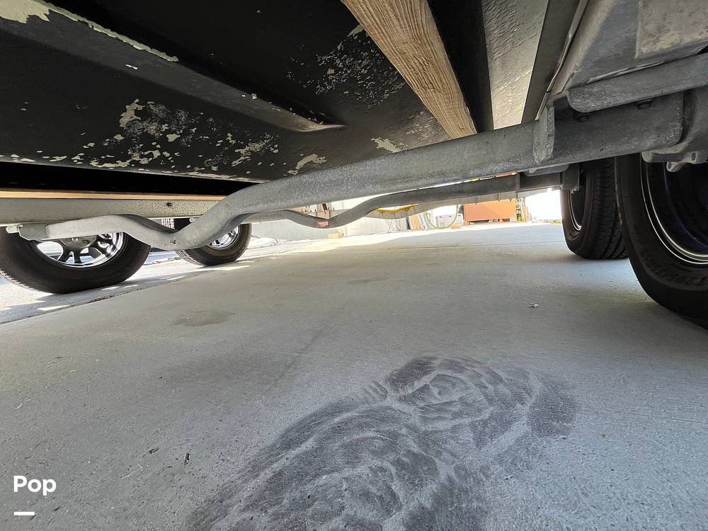 Slide: The Image of Wellcraft Fisherman 250 2004 - 15878567