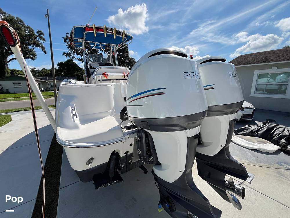 Slide: The Image of Wellcraft Fisherman 250 2004 - 15878579