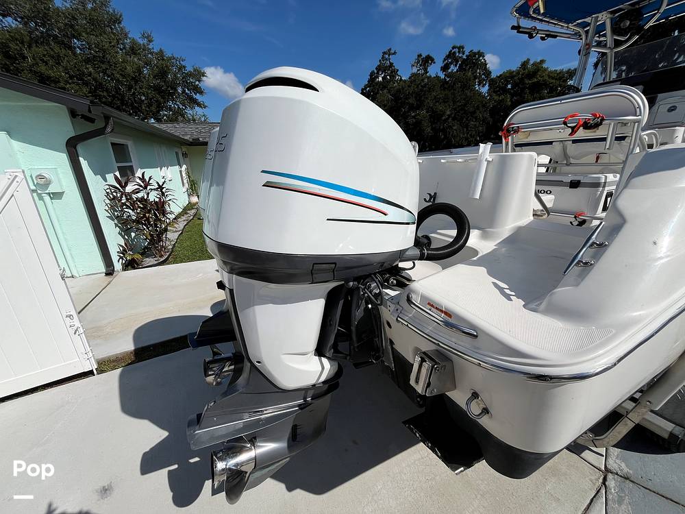 Slide: The Image of Wellcraft Fisherman 250 2004 - 15878580