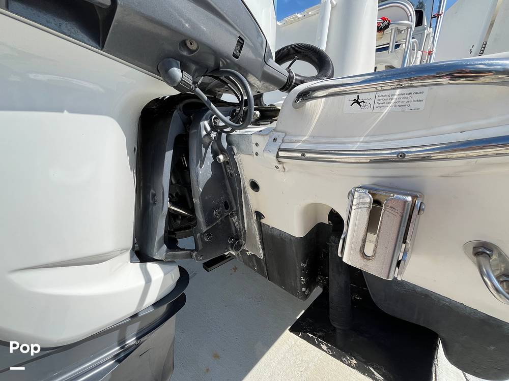 Slide: The Image of Wellcraft Fisherman 250 2004 - 15878581