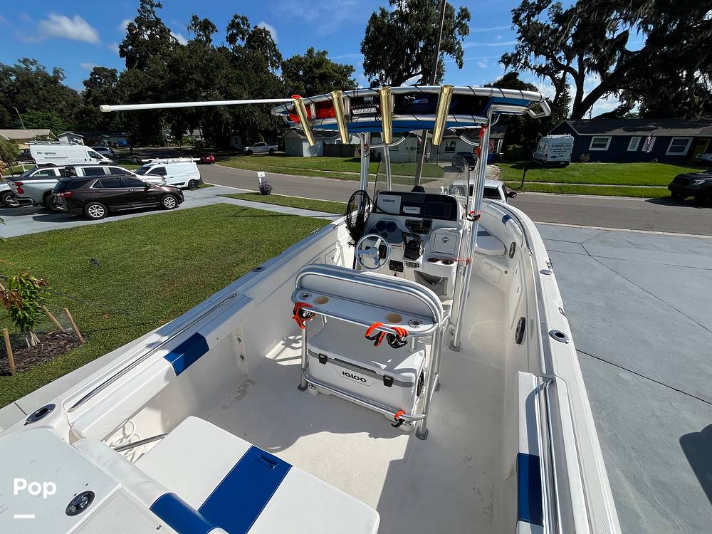 Slide: The Image of Wellcraft Fisherman 250 2004 - 15878582