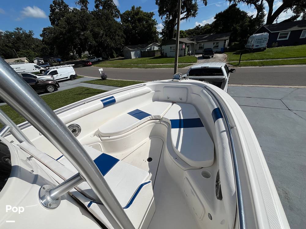 Slide: The Image of Wellcraft Fisherman 250 2004 - 15878585