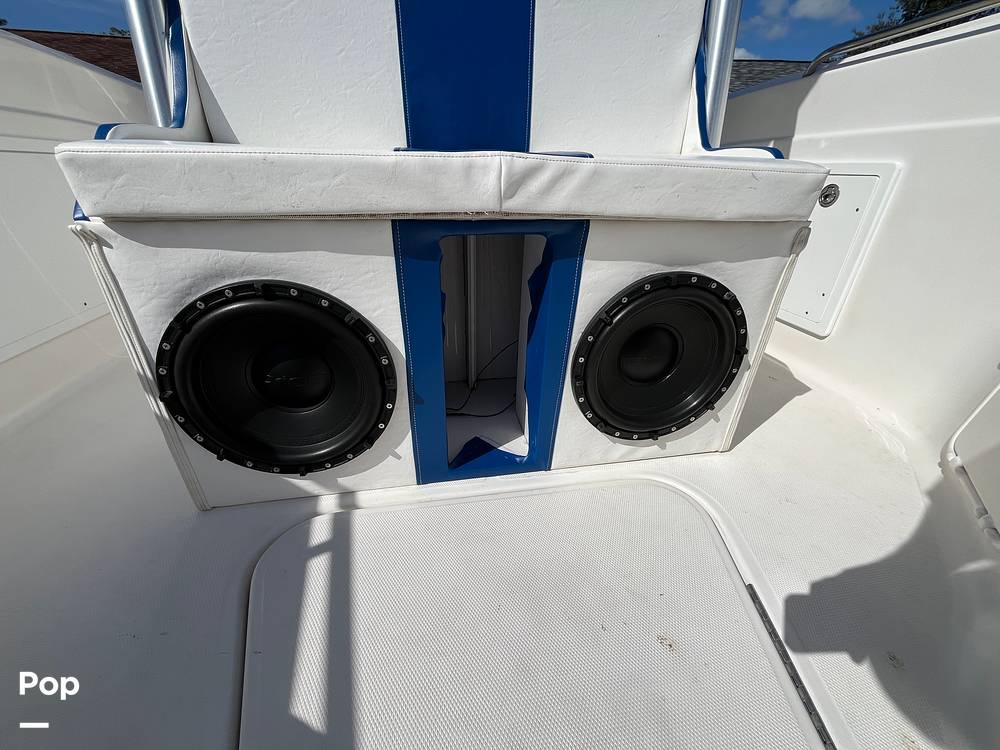 Slide: The Image of Wellcraft Fisherman 250 2004 - 15878590