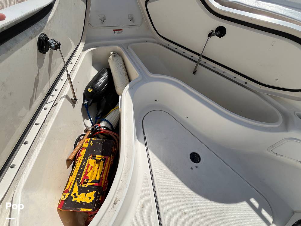 Slide: The Image of Wellcraft Fisherman 250 2004 - 15878591