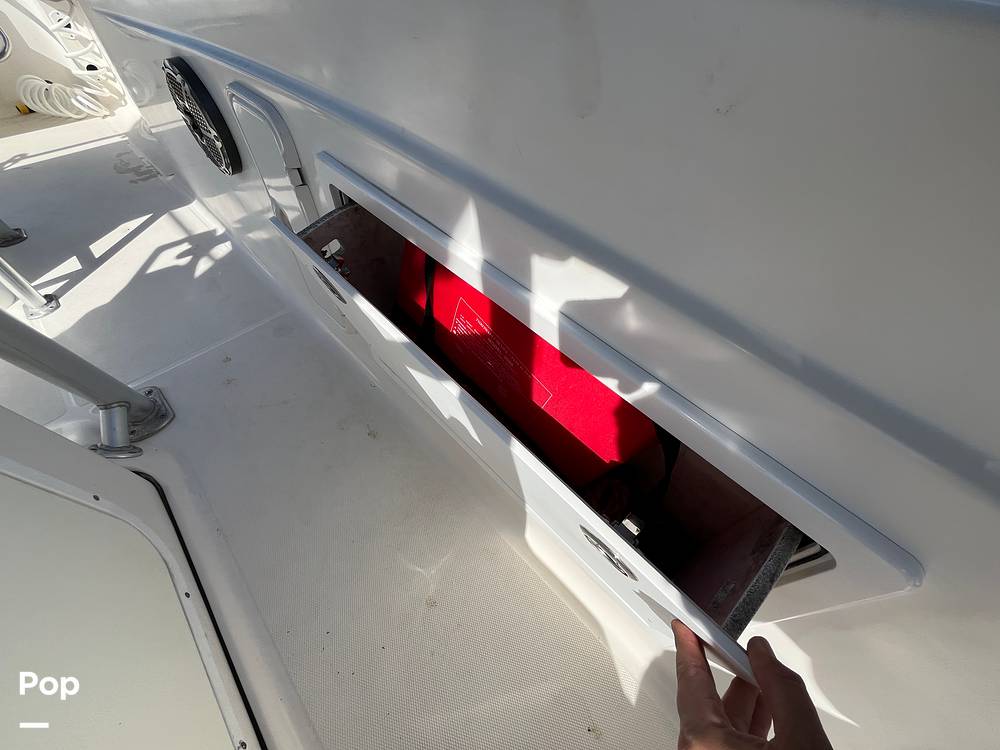 Slide: The Image of Wellcraft Fisherman 250 2004 - 15878602