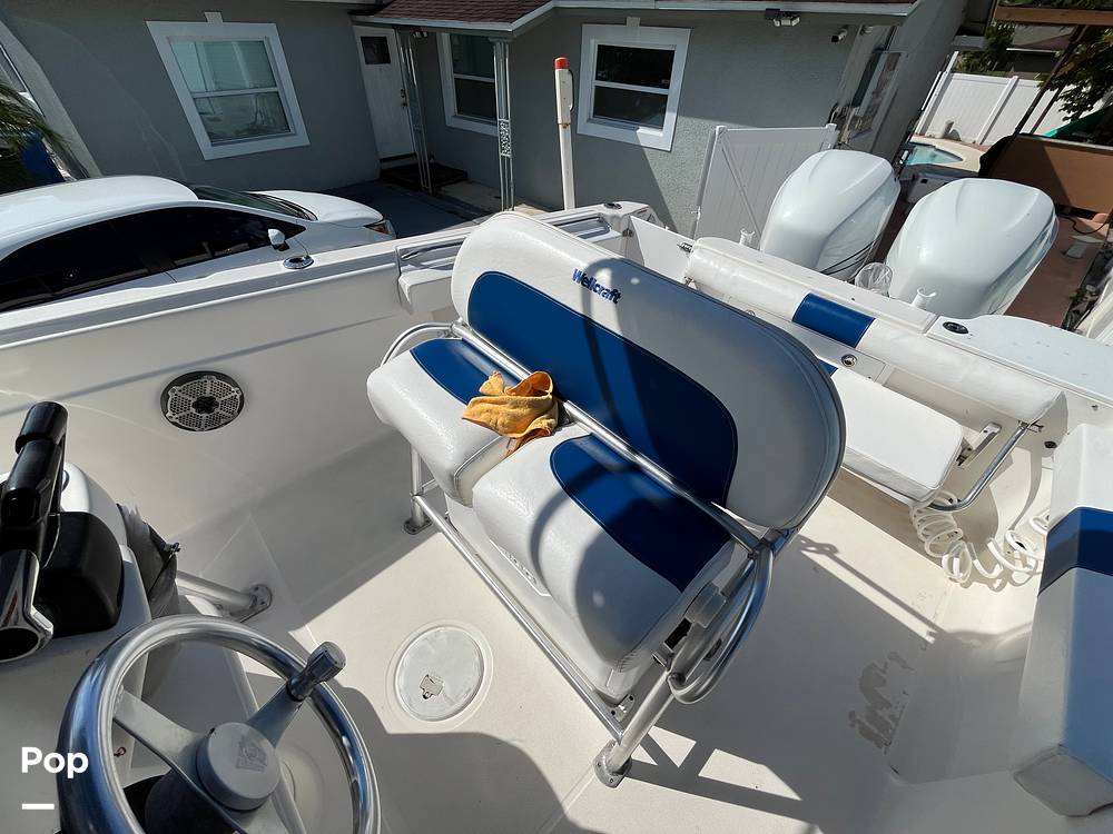 Slide: The Image of Wellcraft Fisherman 250 2004 - 15878611