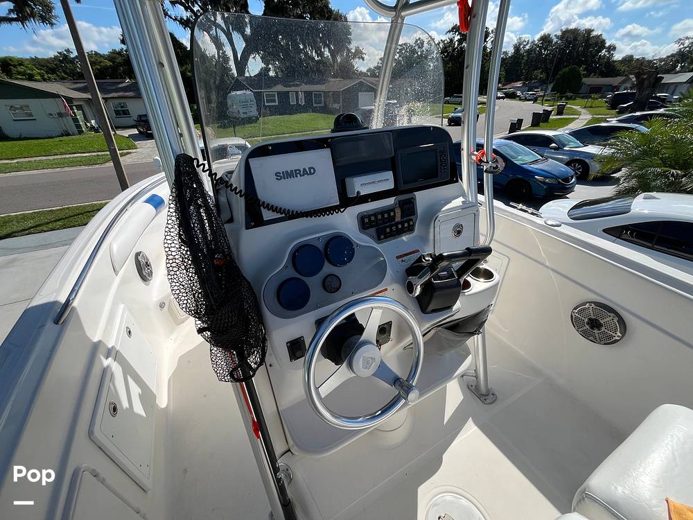 Slide: The Image of Wellcraft Fisherman 250 2004 - 15878612