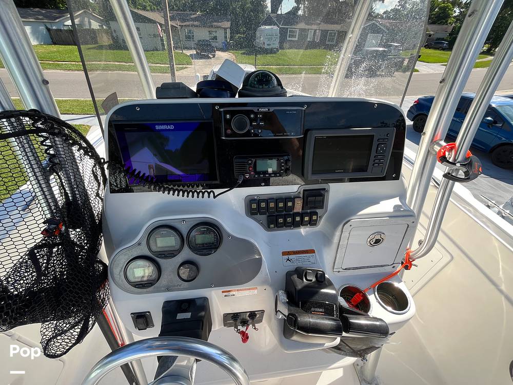 Slide: The Image of Wellcraft Fisherman 250 2004 - 15878613