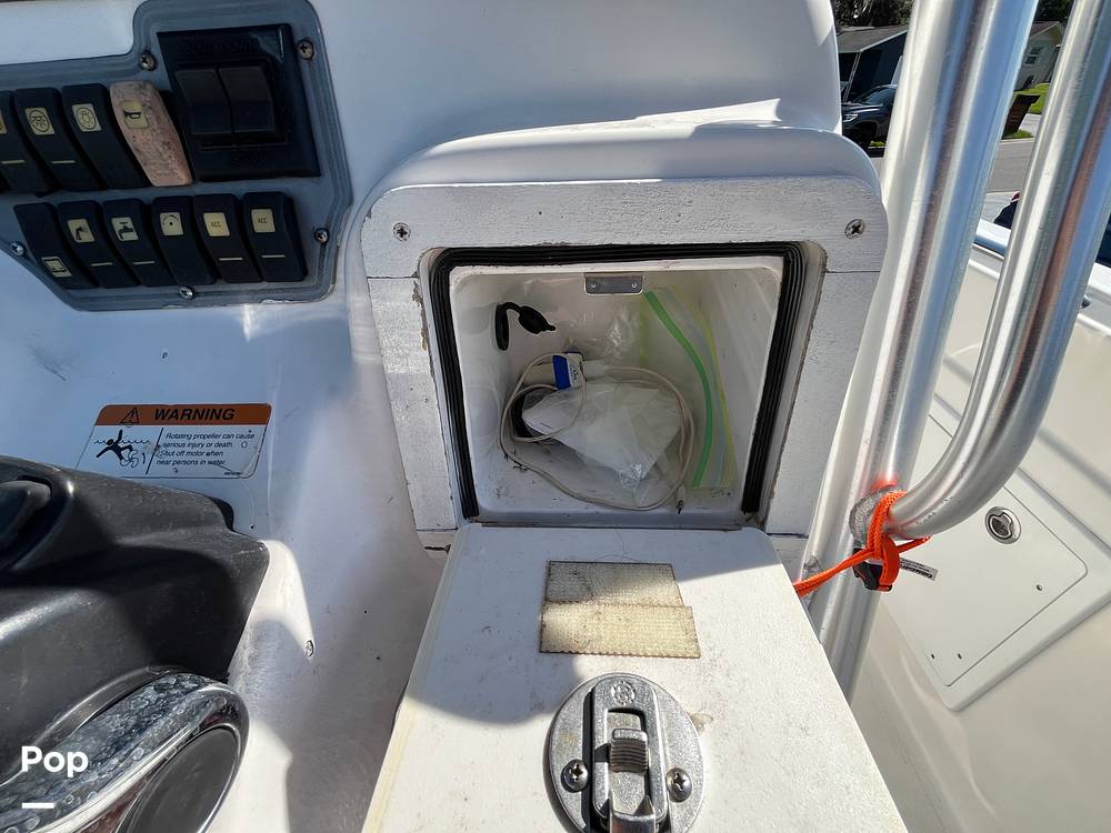 Slide: The Image of Wellcraft Fisherman 250 2004 - 15878618