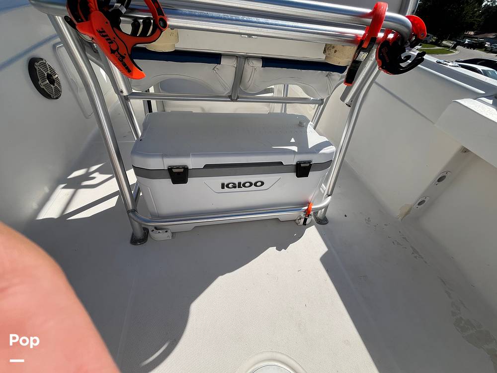 Slide: The Image of Wellcraft Fisherman 250 2004 - 15878624