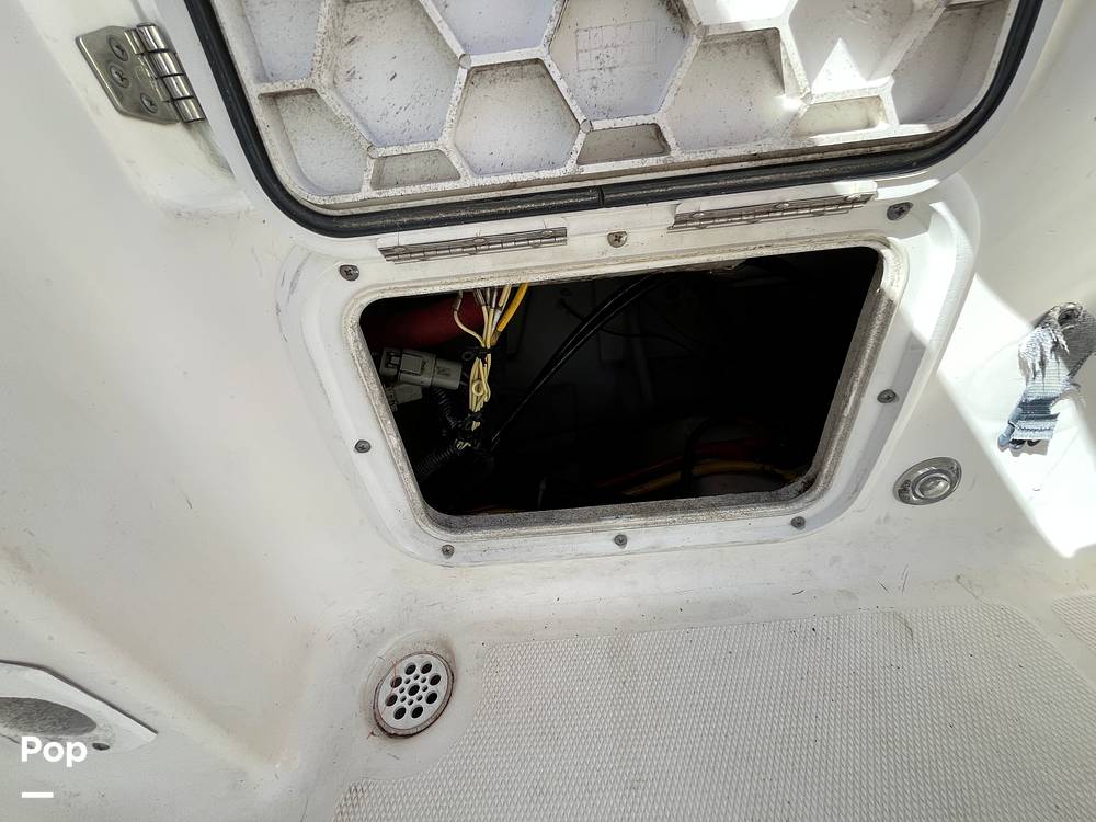 Slide: The Image of Wellcraft Fisherman 250 2004 - 15878629