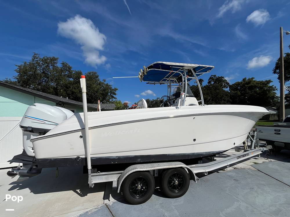 Slide: The Image of Wellcraft Fisherman 250 2004 - 15878551