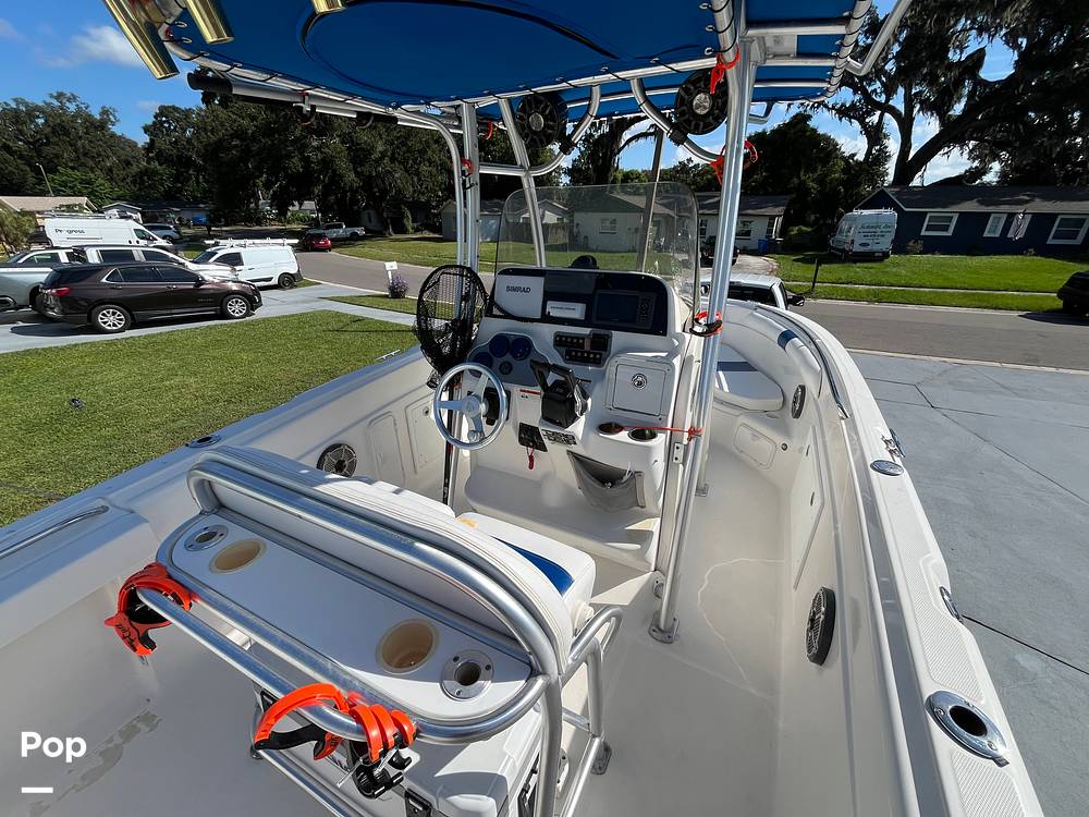 Slide: The Image of Wellcraft Fisherman 250 2004 - 15878584