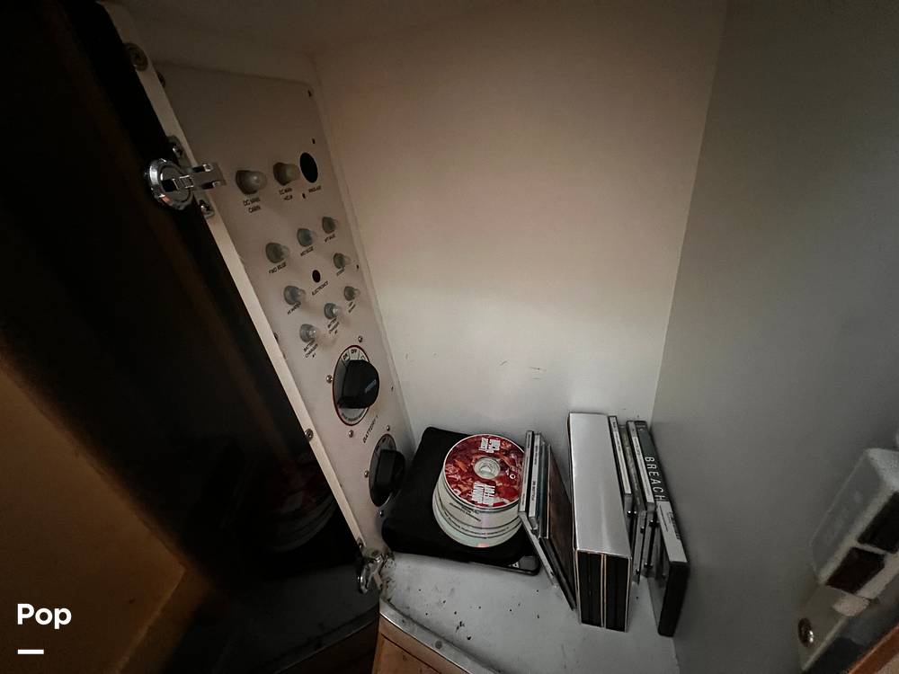 Slide: The Image of Battery Switches And Breakers - 15318777