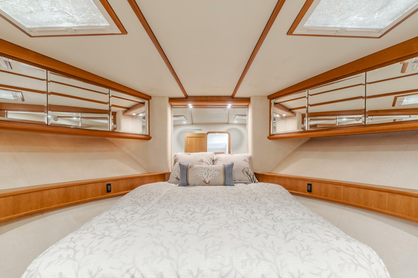 Slide: The Image of 2001 58 West Bay Pilothouse 'Islandon' - Stateroom 2 - 4403478