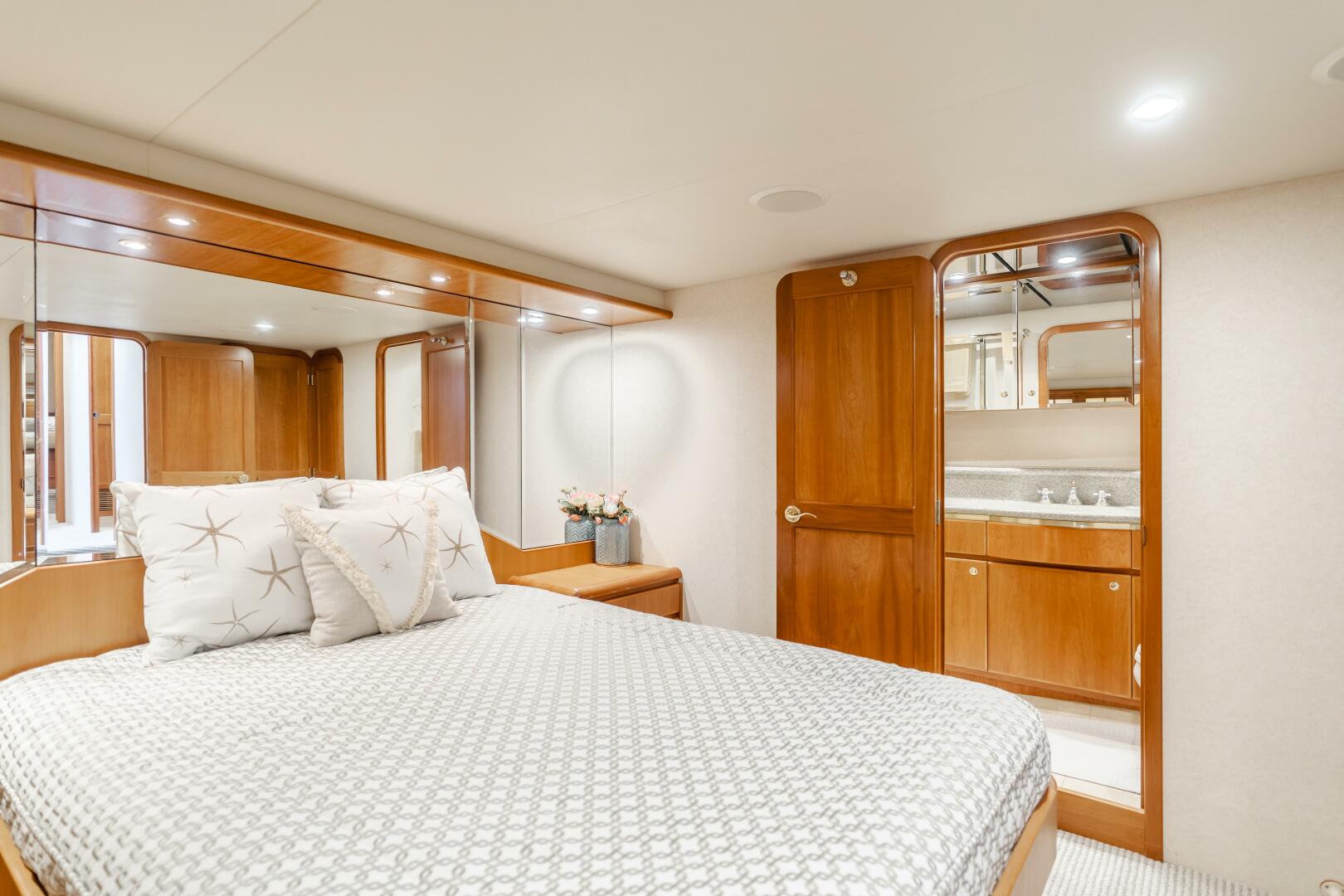 Slide: The Image of 2001 58 West Bay Pilothouse 'Islandon' - Stateroom 3 - 4403486