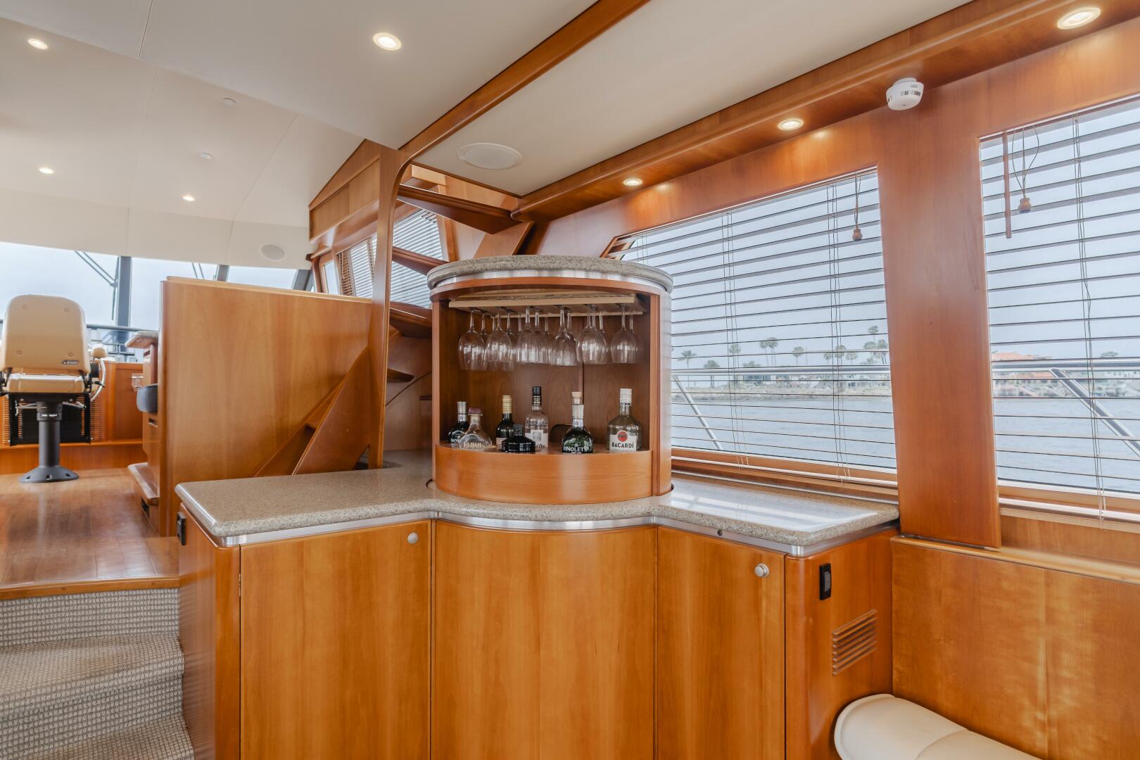 Slide: The Image of 2001 58 West Bay Pilothouse 'Islandon' - Salon - 4403505