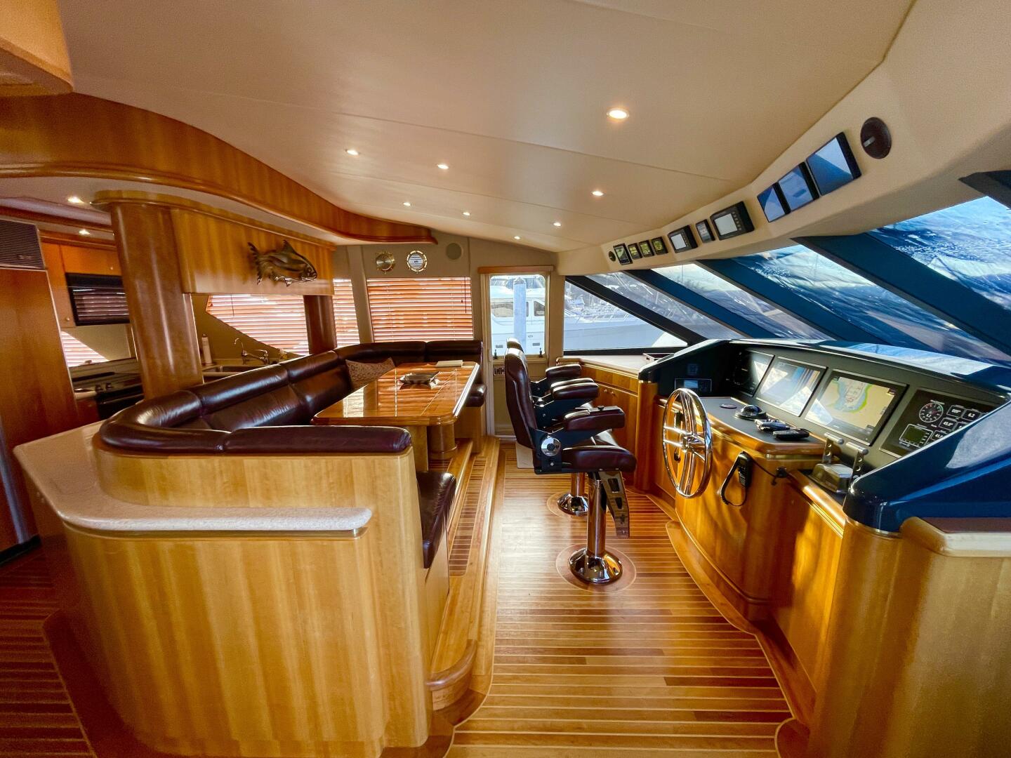 Slide: The Image of Pilothouse helm area 1 - 4955817