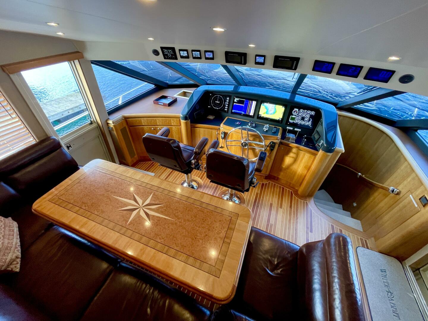 Slide: The Image of Pilothouse helm eara 3 - 4955820