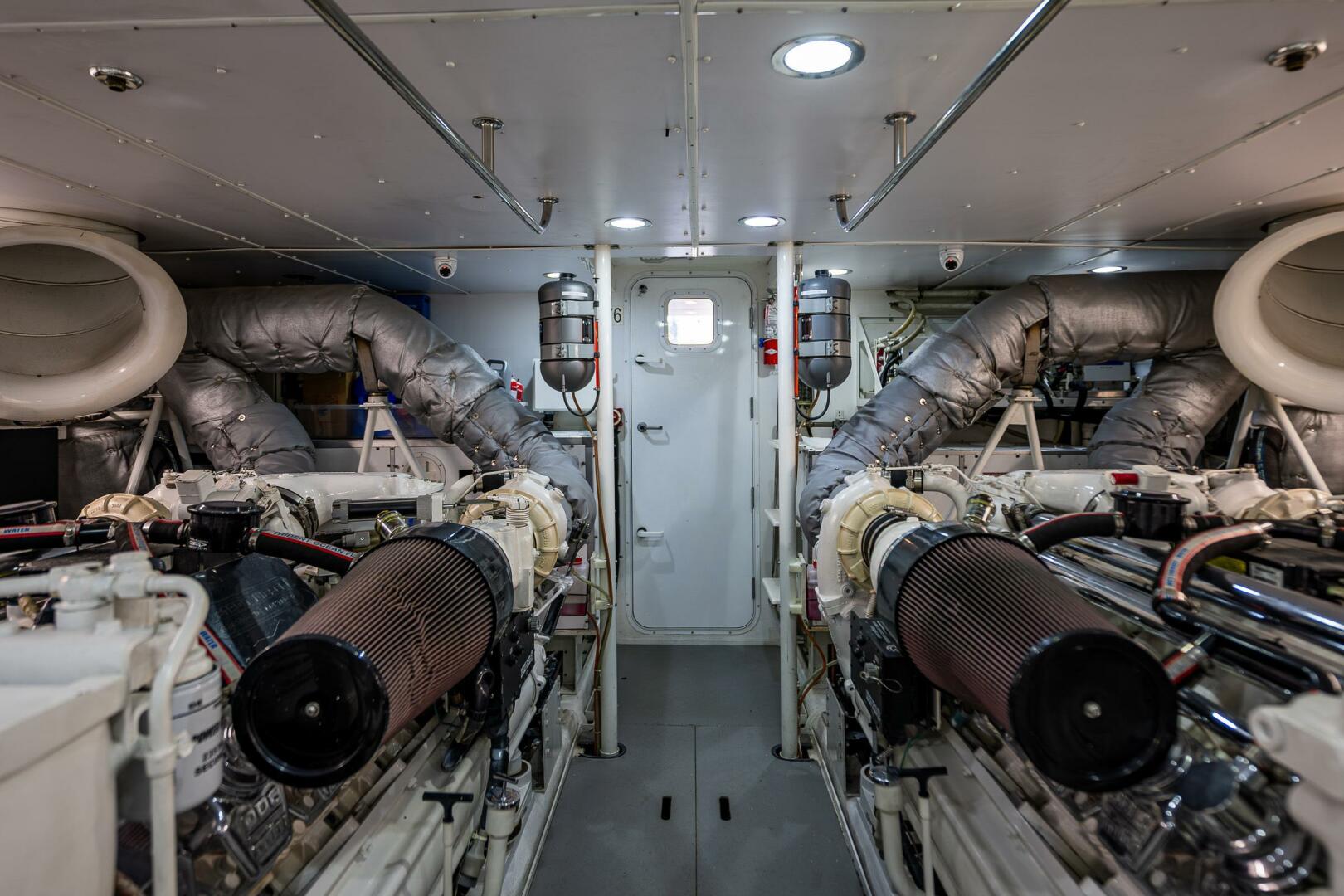 Slide: The Image of Eng rm looking aft - 4957218