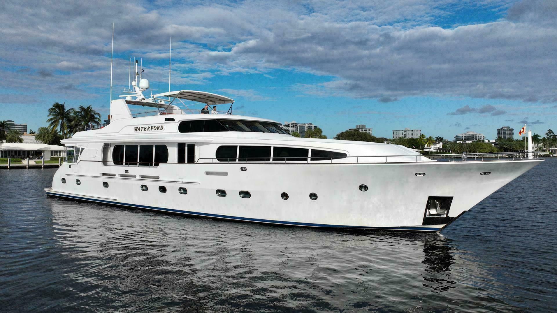 Slide: The Image of Westport Westport Modified Hull Sovereign 2001 - 4953269