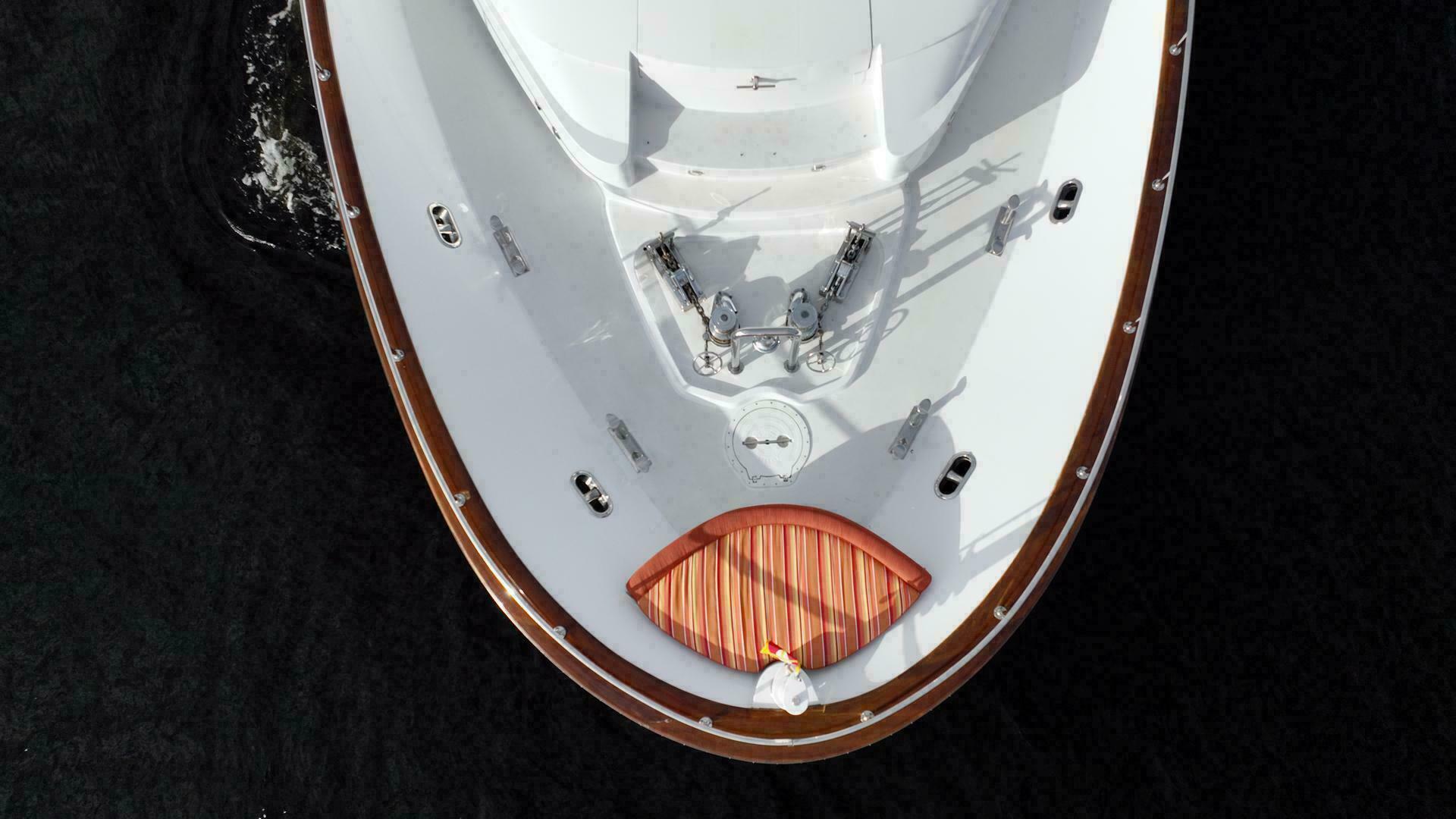 Slide: The Image of Westport Westport Modified Hull Sovereign 2001 - 4953273
