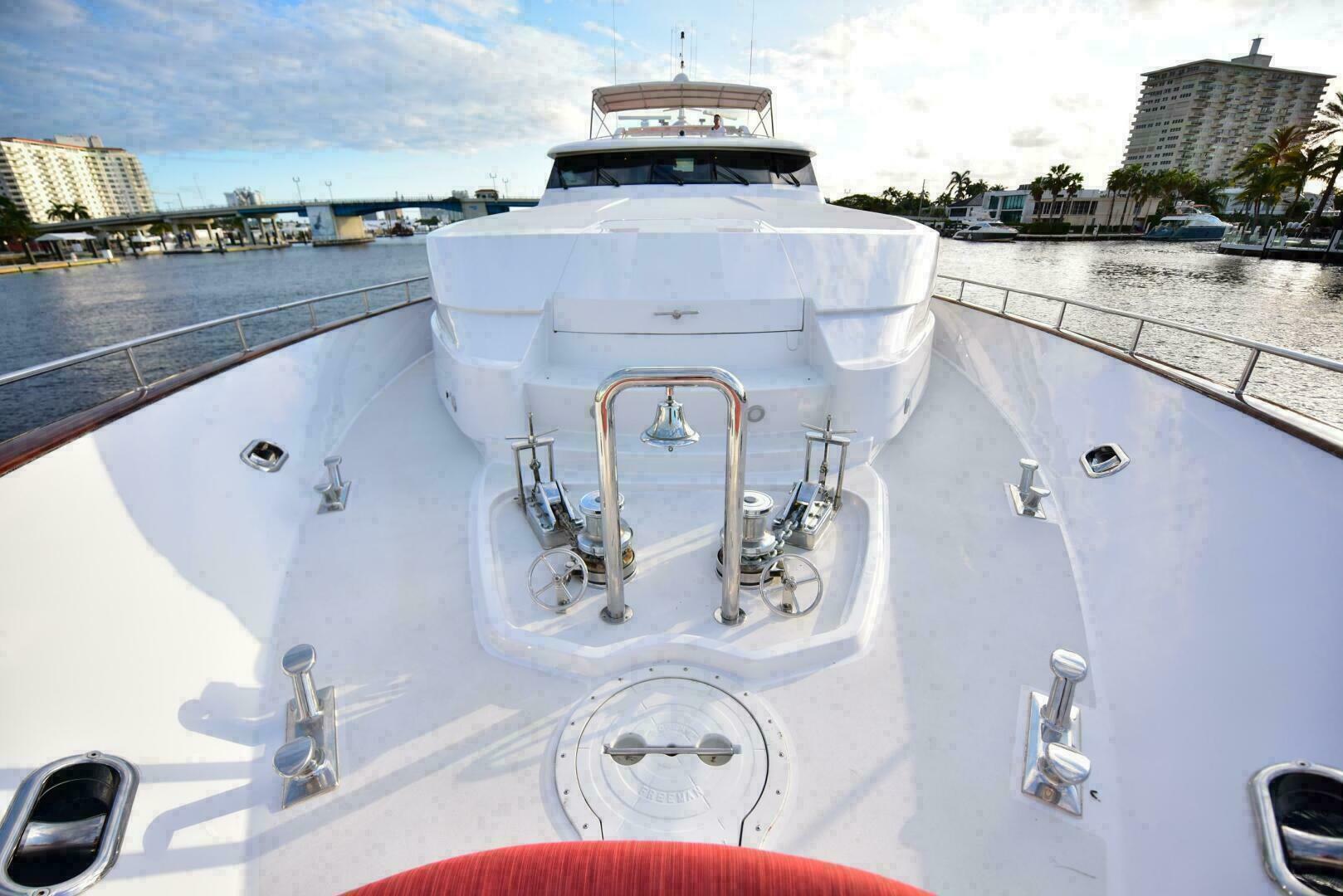 Slide: The Image of Westport Westport Modified Hull Sovereign 2001 - 4953313