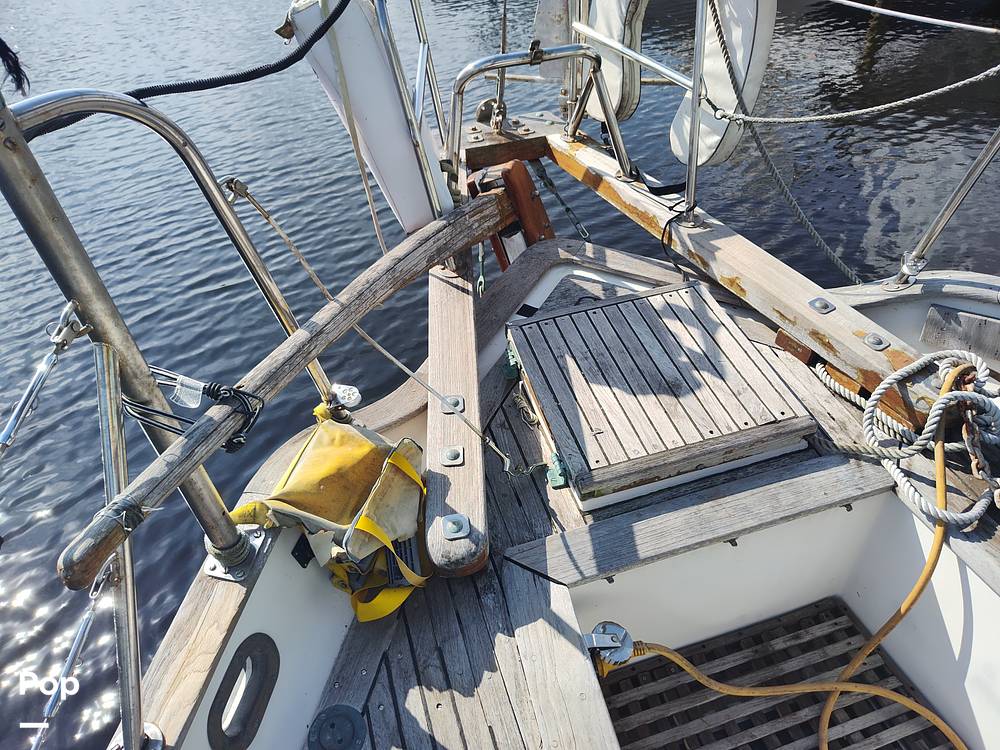 Slide: The Image of Westsail 32 1973 - 117