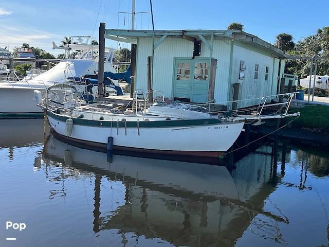 Slide: The Image of Westsail 32 1973 - 132