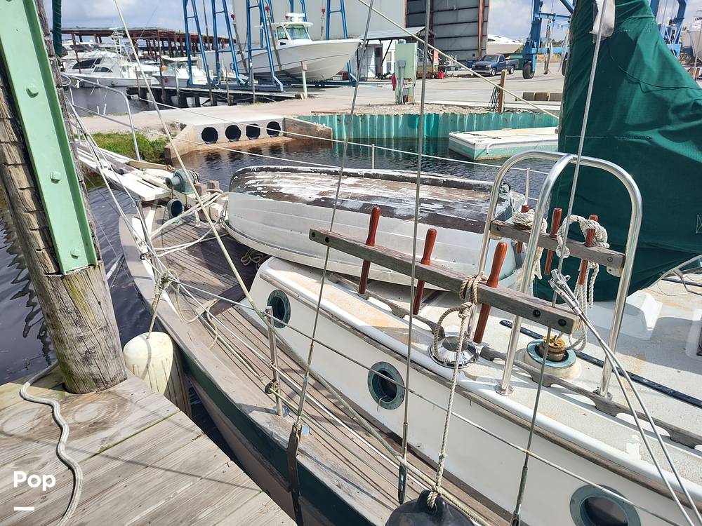 Slide: The Image of Westsail 32 1973 - 21