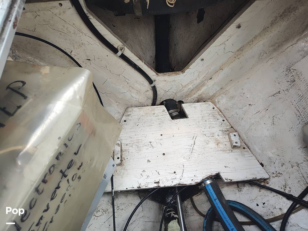 Slide: The Image of Engine hatch - 28