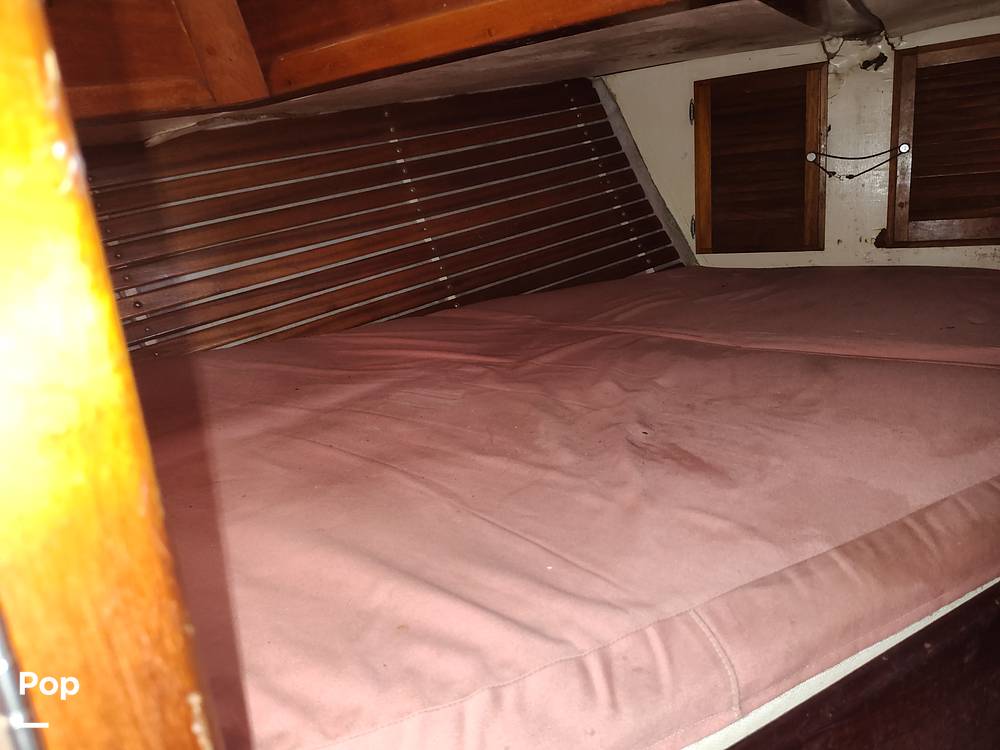 Slide: The Image of V-Berth - 68