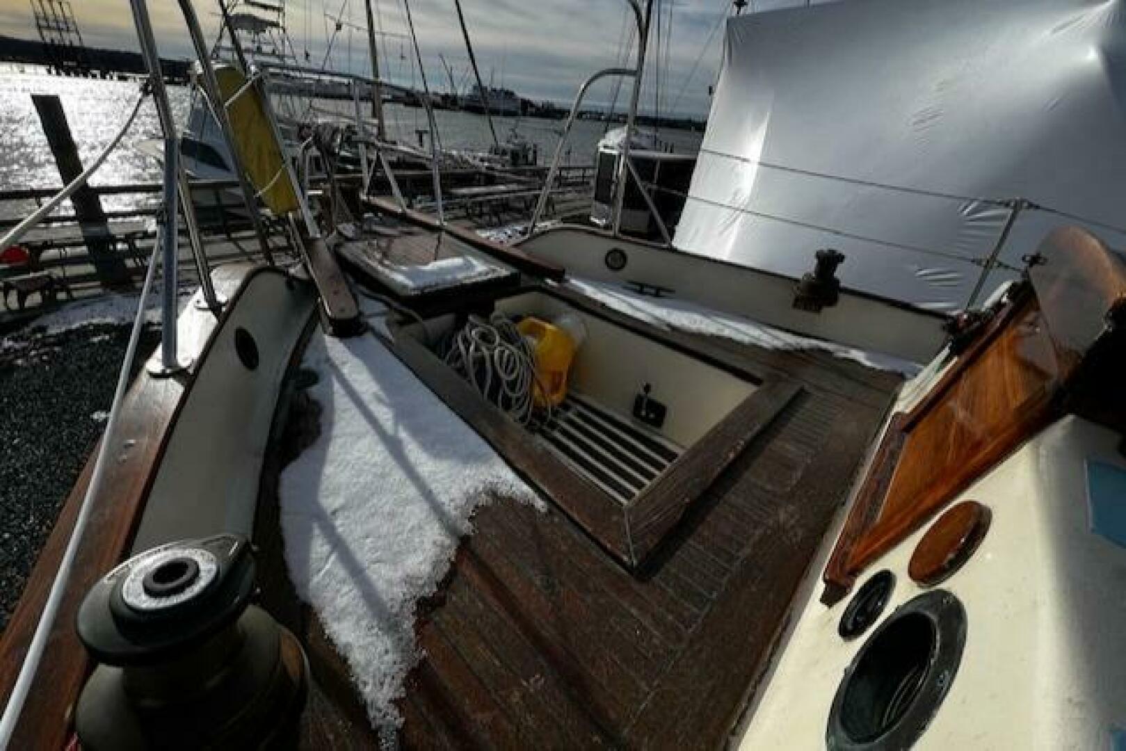 Slide: The Image of Westsail 32 Cutter 1974 - 5146330