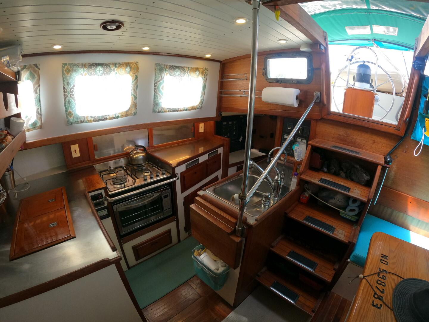 Slide: The Image of Westsail 42 Cutter 1978 - 4748311