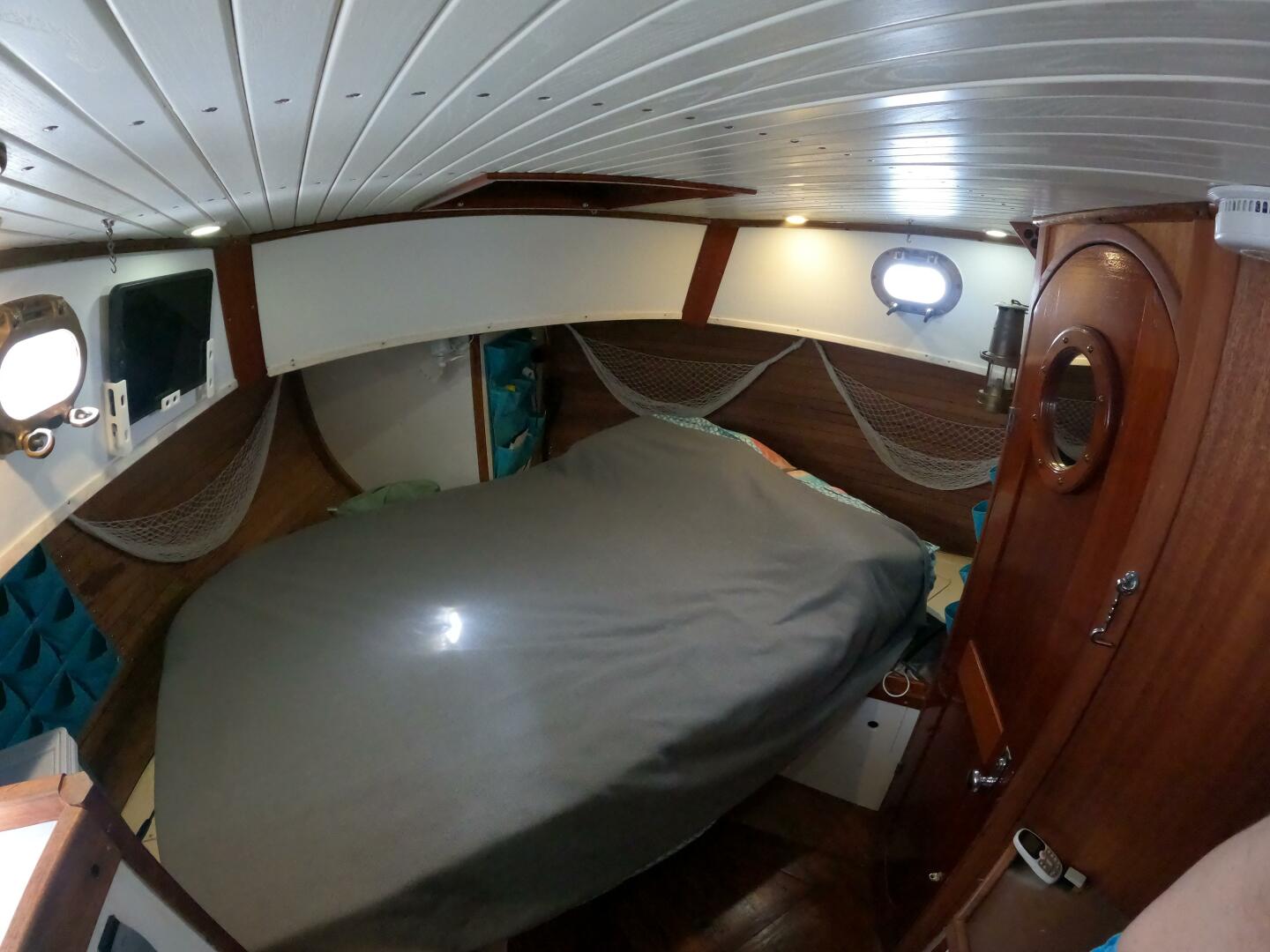 Slide: The Image of Westsail 42 Cutter 1978 - 4748313