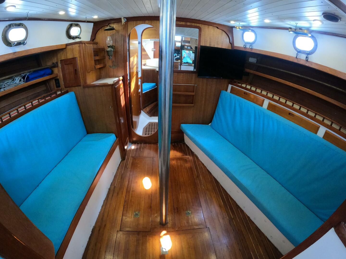 Slide: The Image of Westsail 42 Cutter 1978 - 4748309