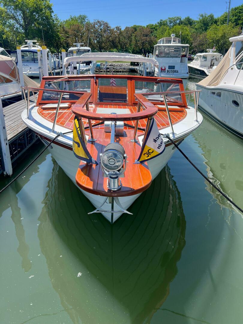 Slide: The Image of Windsor Craft 31 Picnic Boat 1992 - 5218721