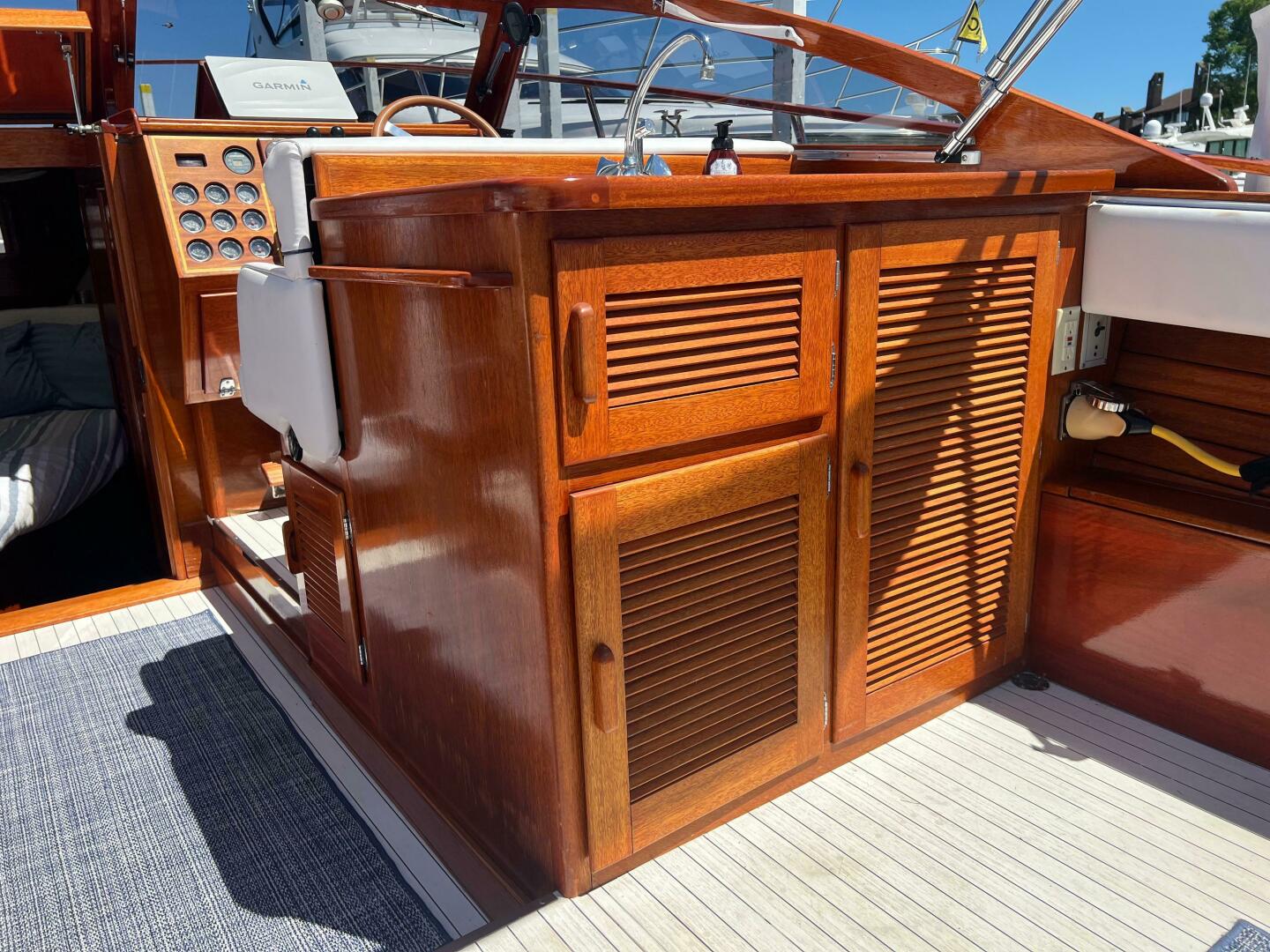 Slide: The Image of Windsor Craft 31 Picnic Boat 1992 - 5218738