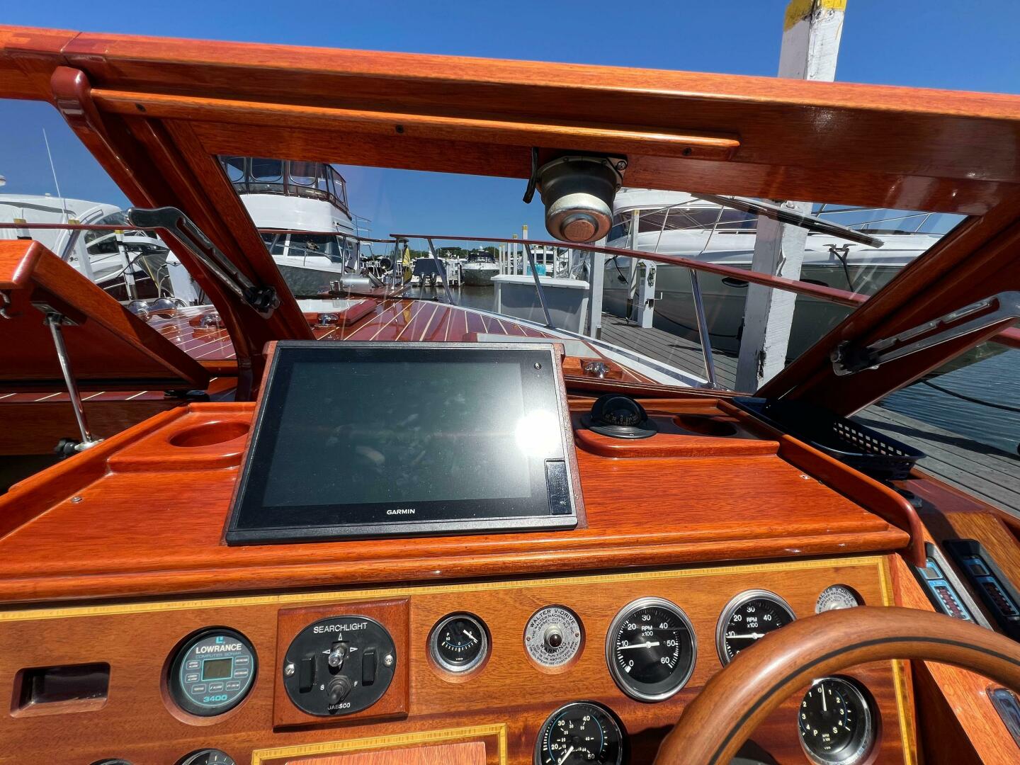 Slide: The Image of Windsor Craft 31 Picnic Boat 1992 - 5218748