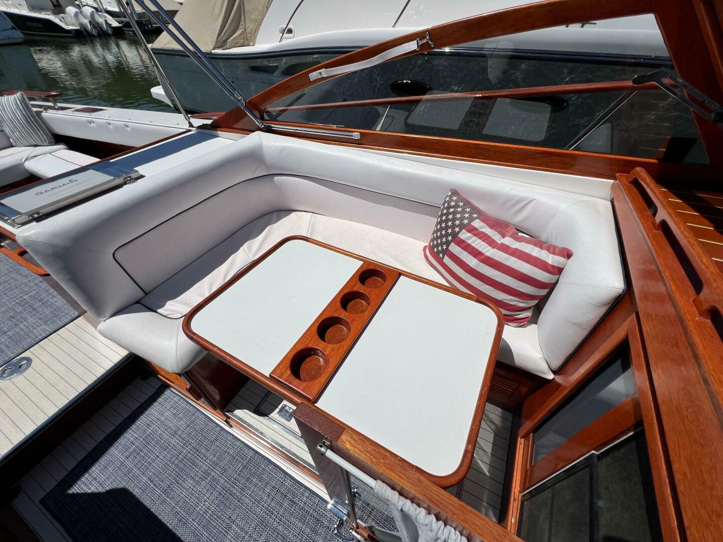 Slide: The Image of Windsor Craft 31 Picnic Boat 1992 - 5218753